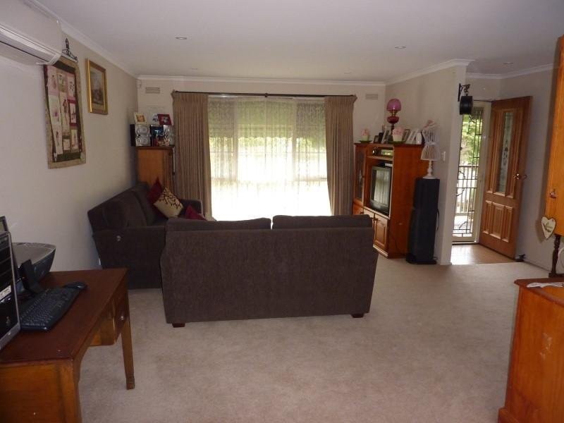3 Monbulk Seville Road, Seville VIC 3139