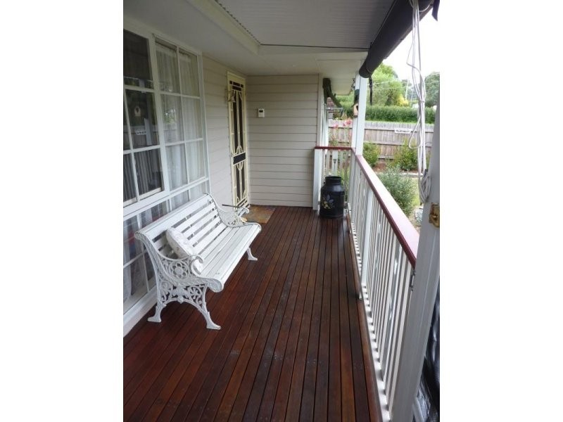3 Monbulk Seville Road, Seville VIC 3139