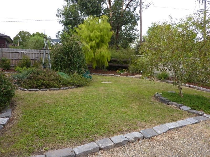 3 Monbulk Seville Road, Seville VIC 3139