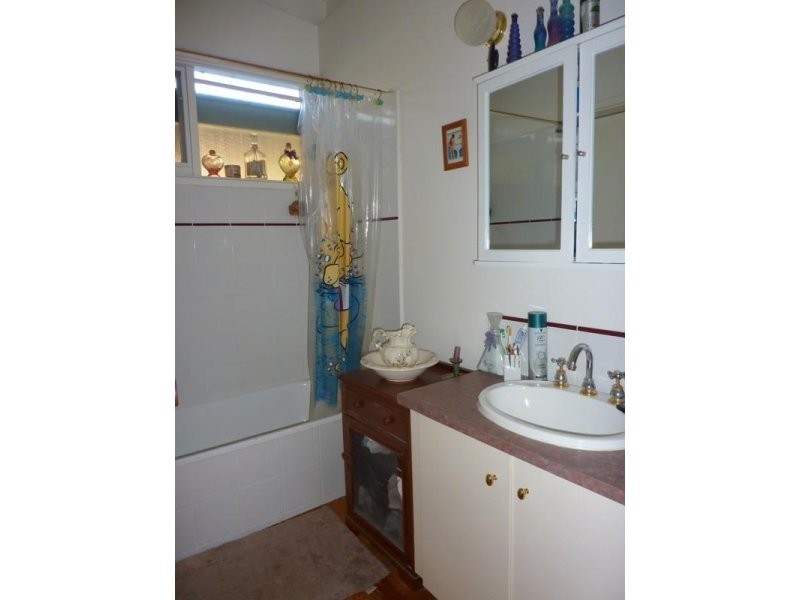 34 Eastview Avenue, Seville VIC 3139