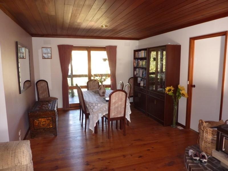 4 Read Road, Seville VIC 3139