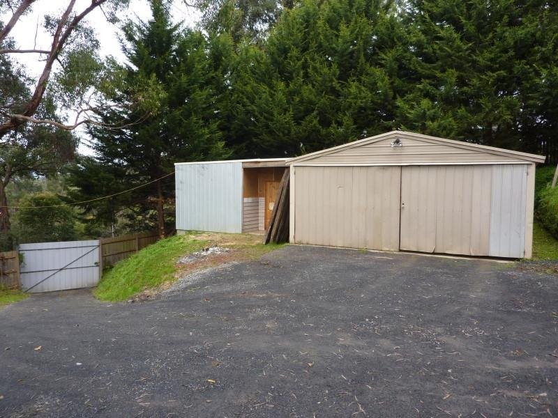 38 Old Warburton Highway, Seville VIC 3139