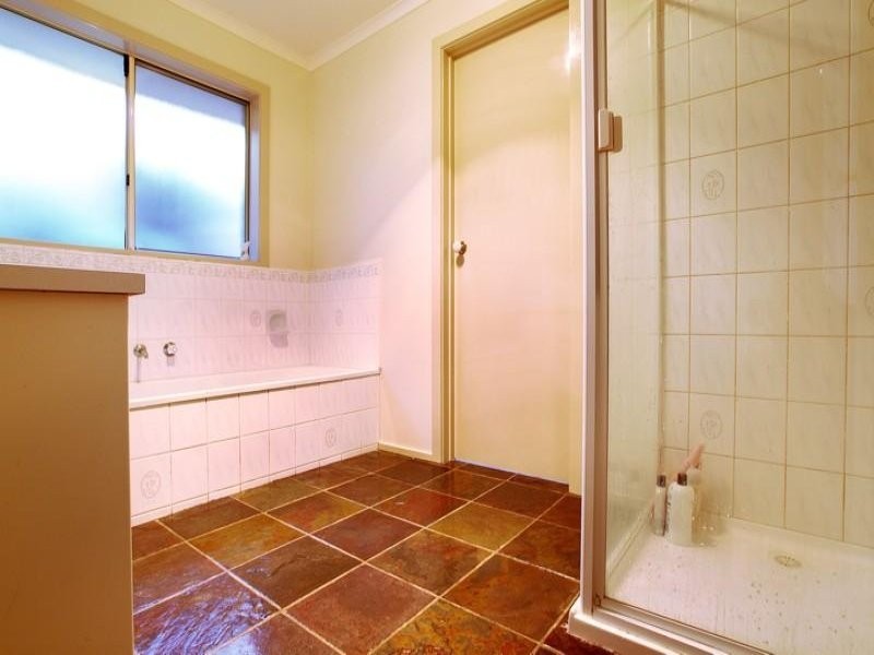 20 Ashley Court, Seville VIC 3139