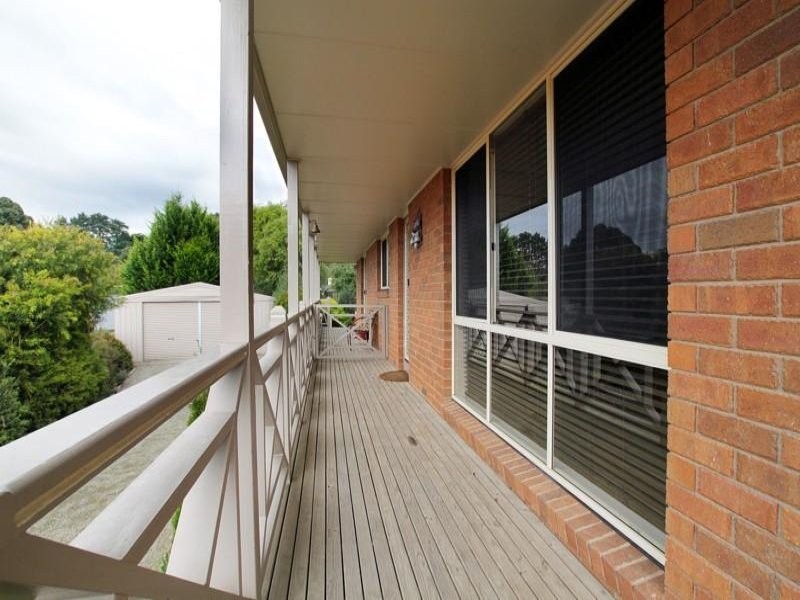 20 Ashley Court, Seville VIC 3139