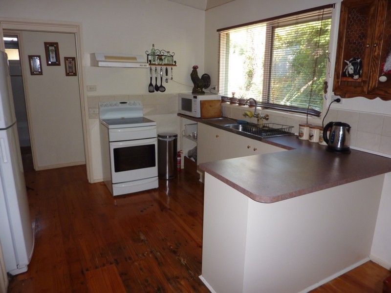 34 Eastview Avenue, Seville VIC 3139