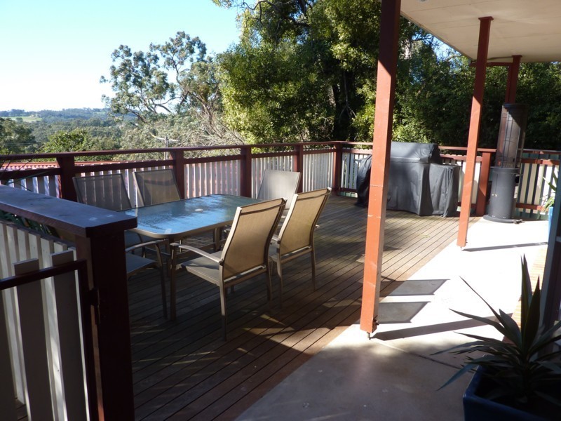 33 Russell Street, Mount Evelyn VIC 3796