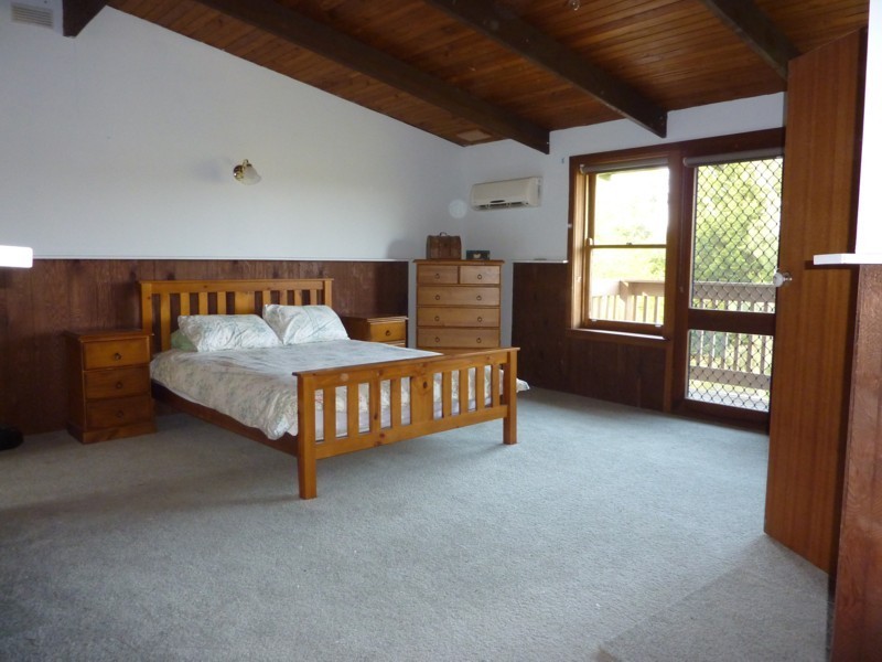 87 Walker Road, Seville VIC 3139