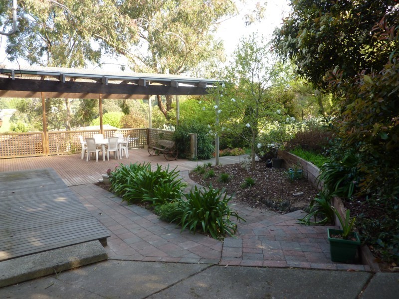 87 Walker Road, Seville VIC 3139