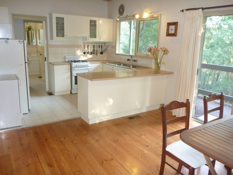 55 Caroline Avenue, Cockatoo VIC 3781