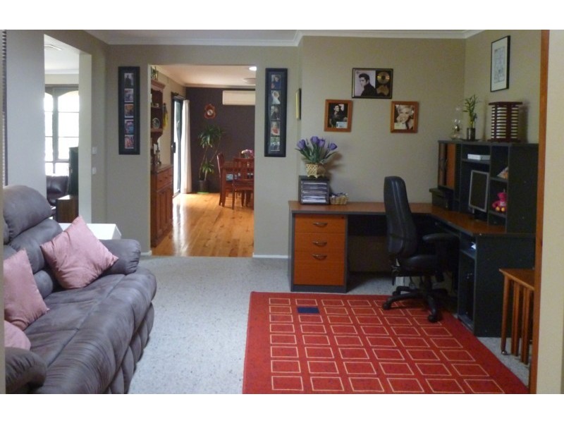 4 Ewarts Road, Don Valley VIC 3139