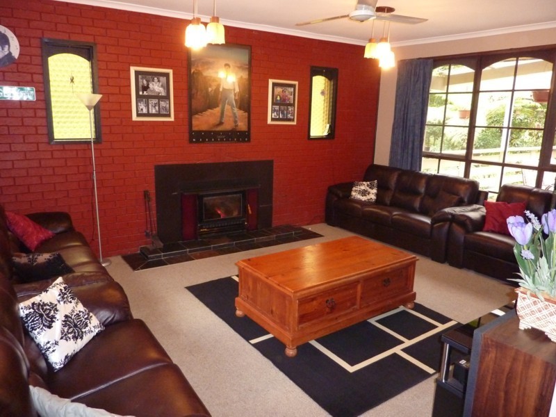 4 Ewarts Road, Don Valley VIC 3139