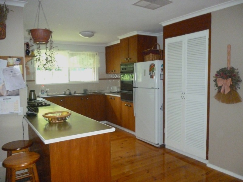 4 Ewarts Road, Launching Place VIC 3139