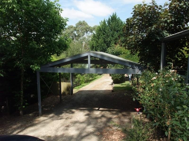 23 Railway Road, Seville VIC 3139