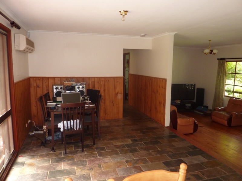 10 Farrar Way, Wandin North VIC 3139