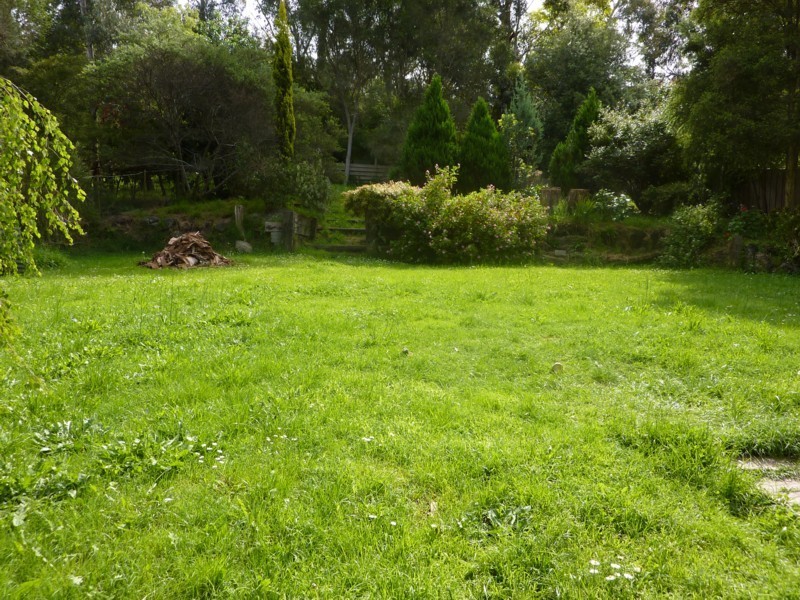 10 Farrar Way, Wandin North VIC 3139