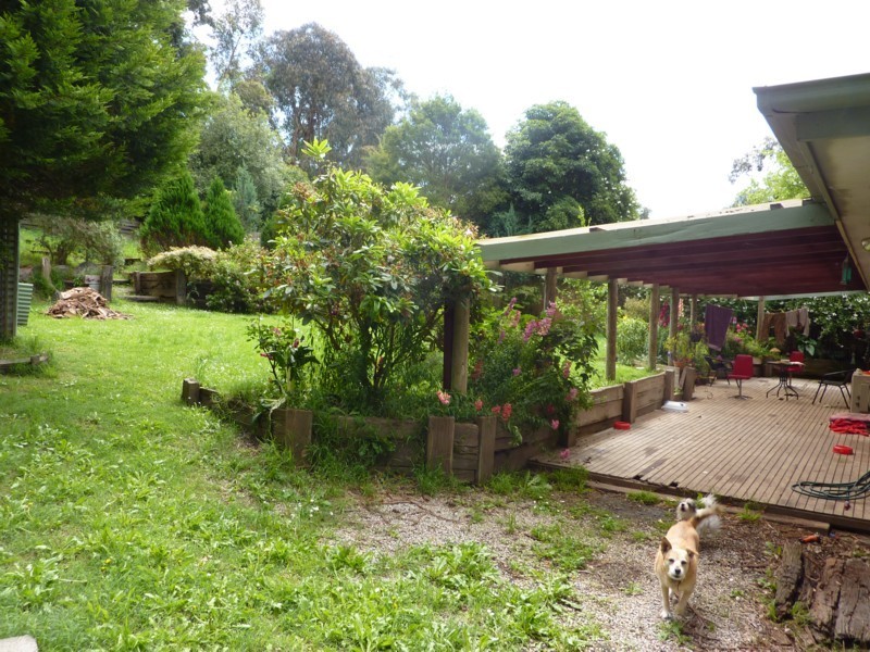 10 Farrar Way, Wandin North VIC 3139