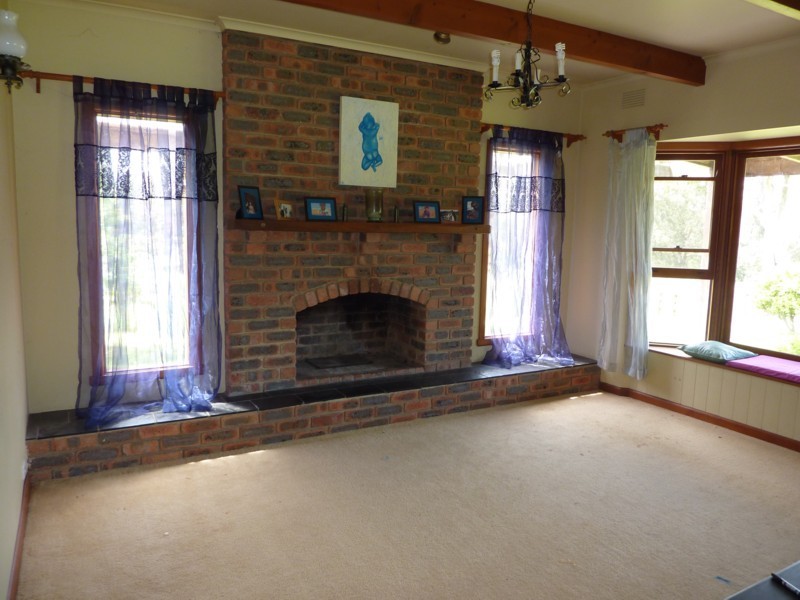 625 Victoria Road, Seville VIC 3139