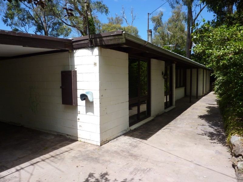 18 Old Warburton Highway, Seville VIC 3139