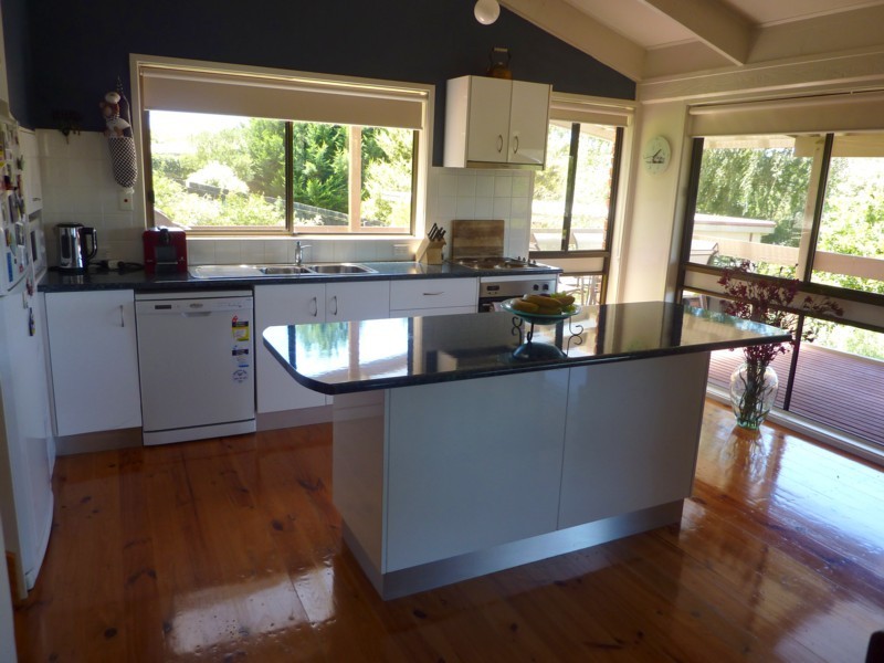 13 Amanda Court, Seville VIC 3139