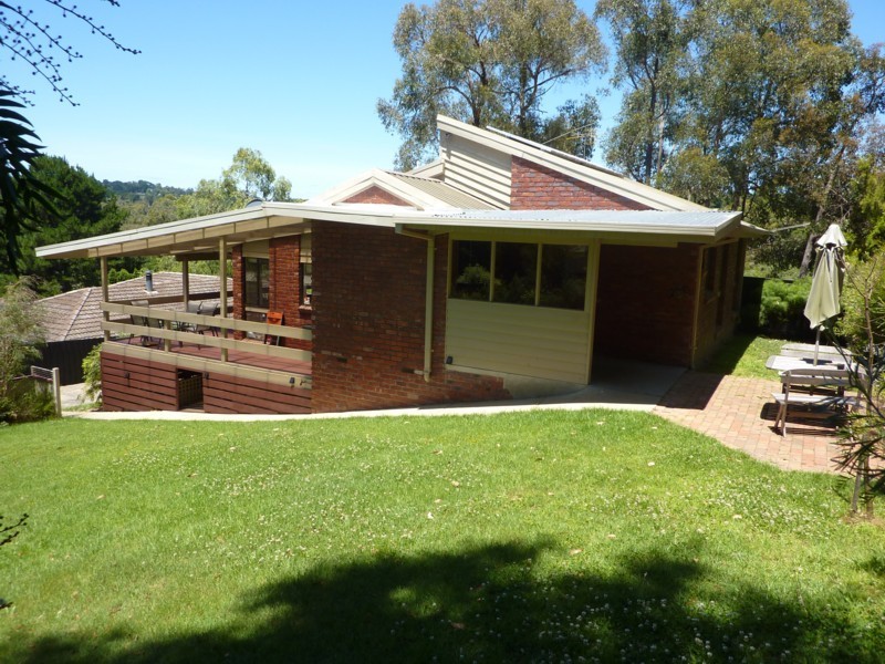 13 Amanda Court, Seville VIC 3139