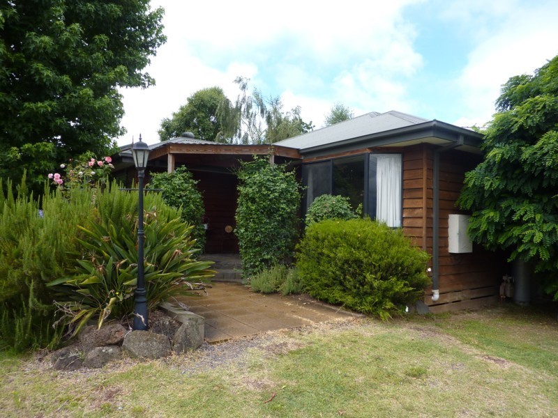 1508 Warburton Highway, Woori Yallock VIC 3139