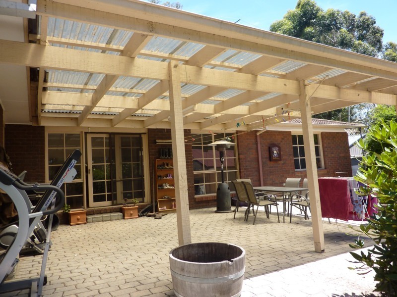 11 Winifred Street, Seville VIC 3139