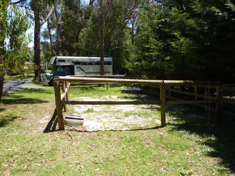 11 Winifred Street, Seville VIC 3139