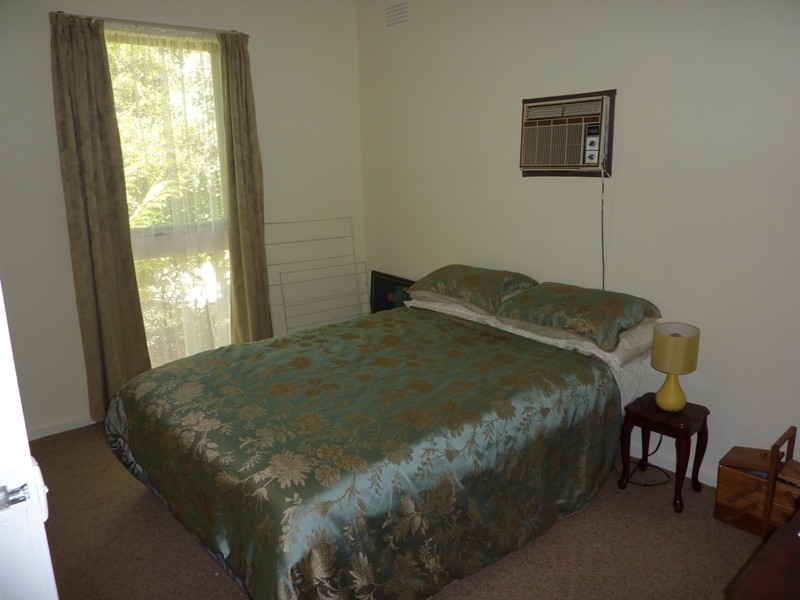 25 Glenvalley Crescent, Seville VIC 3139