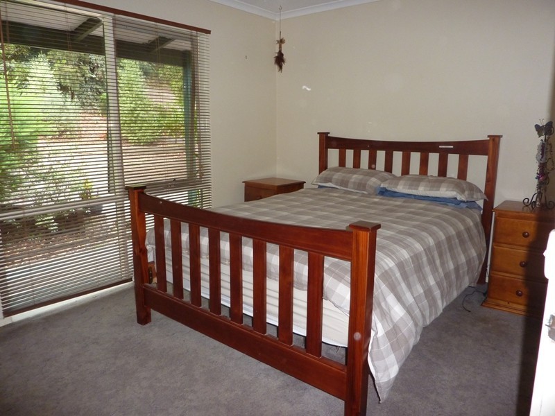 43 Railway Road, Seville VIC 3139