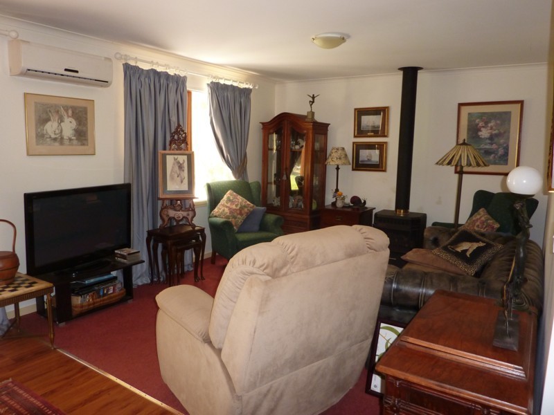 32 Christine Street, Warburton VIC 3799