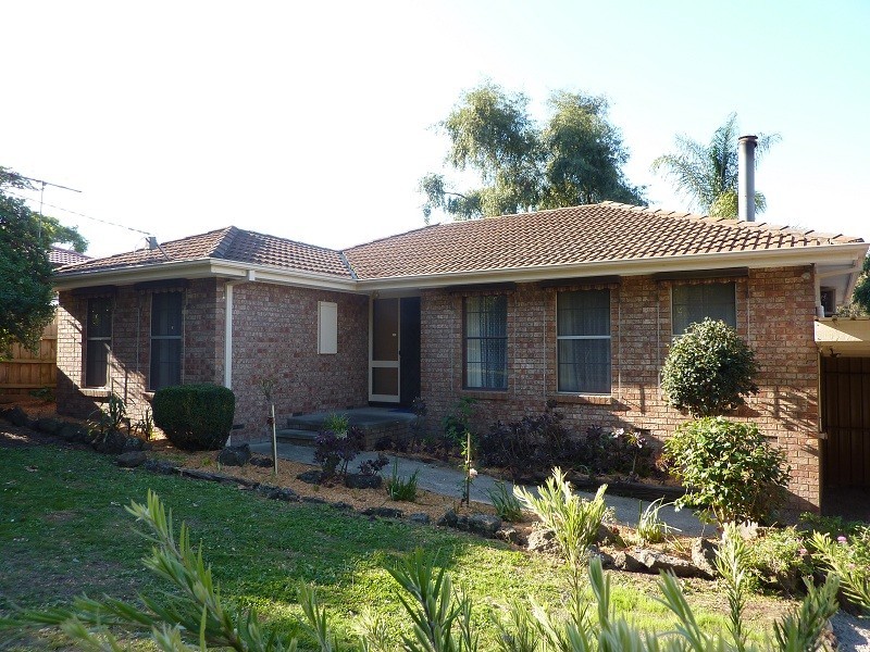 7 Normanberry Drive, Seville VIC 3139