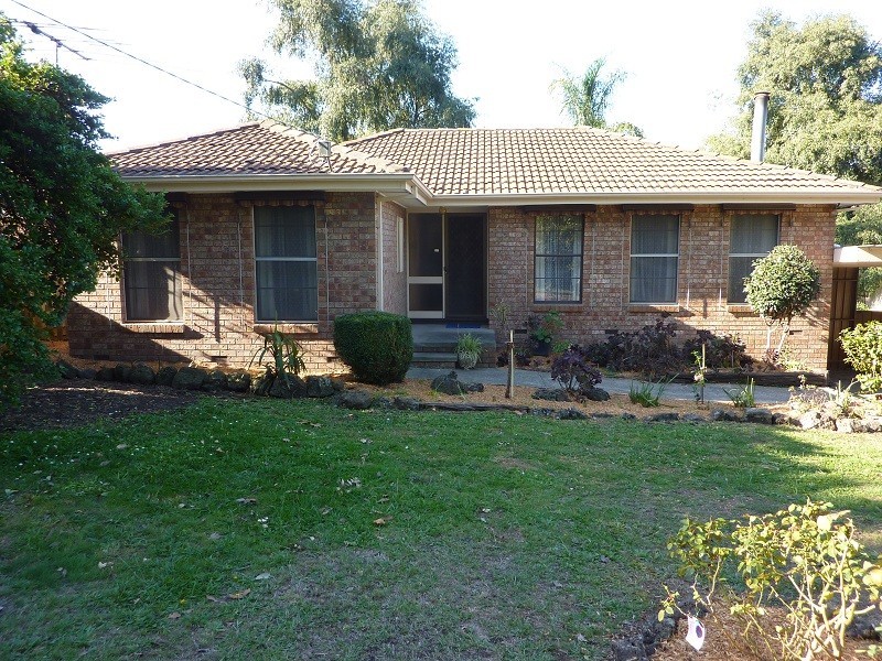 7 Normanberry Drive, Seville VIC 3139
