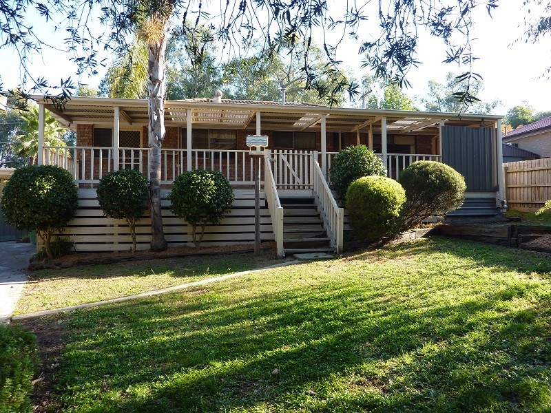 7 Normanberry Drive, Seville VIC 3139