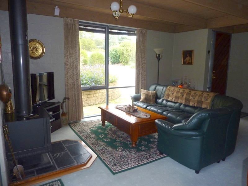 341 Warburton Highway, Wandin North VIC 3139