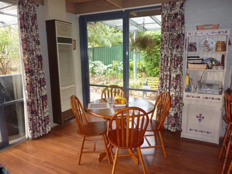 341 Warburton Highway, Wandin North VIC 3139