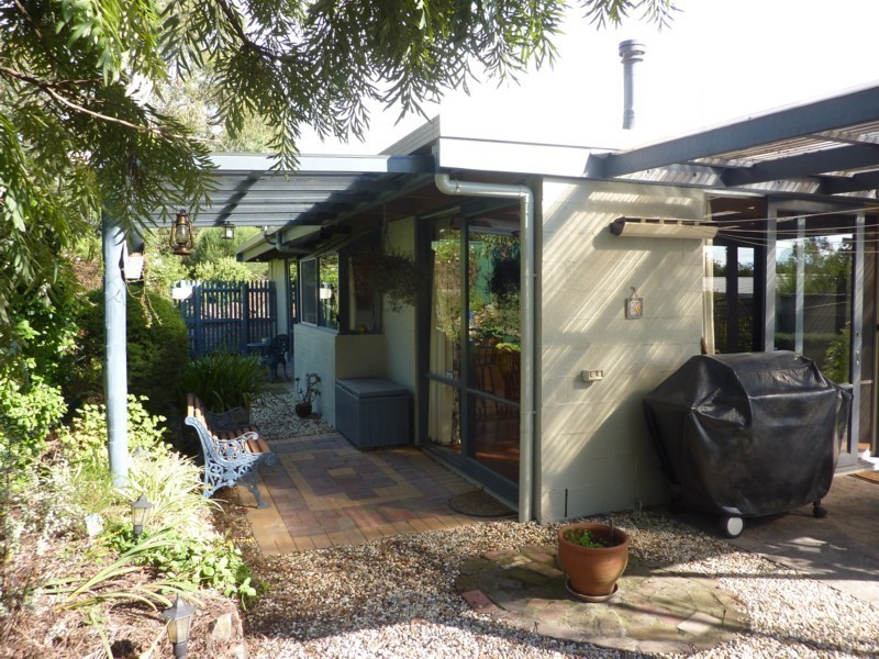 341 Warburton Highway, Wandin North VIC 3139