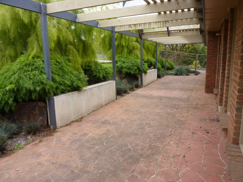 27 John Street, Wandin North VIC 3139