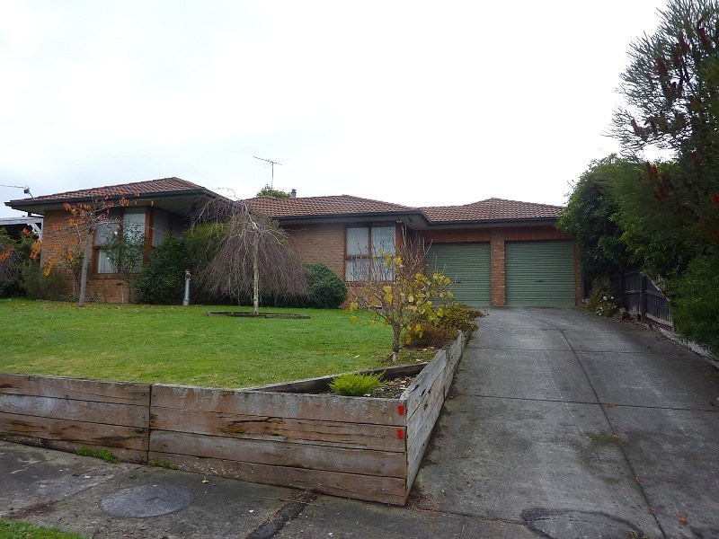 4 Hickman Place, Seville VIC 3139