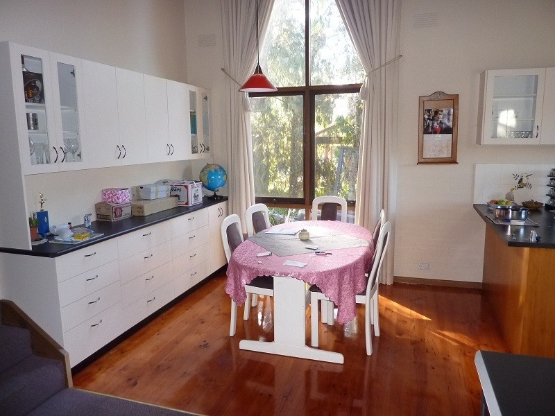 9 Park Street, Wandin North VIC 3139
