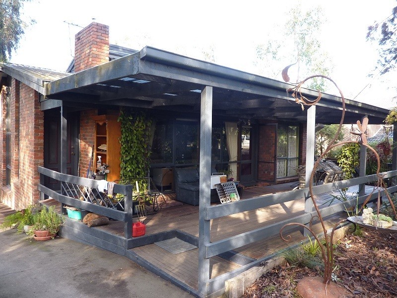 9 Park Street, Wandin North VIC 3139