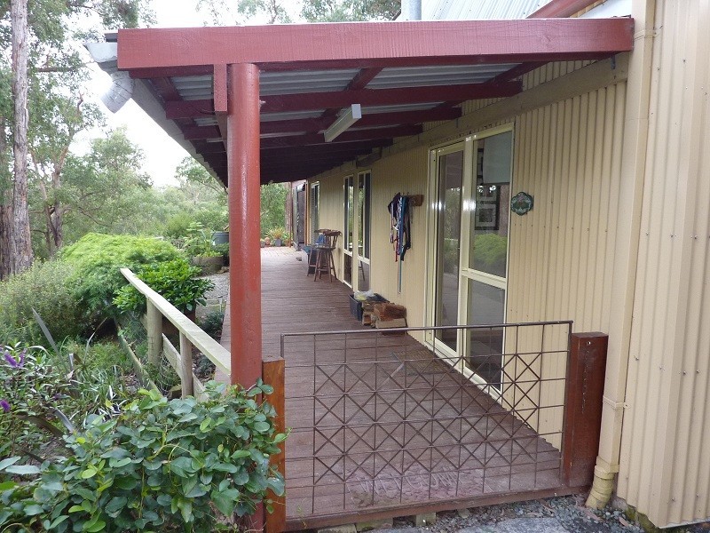 40 Peters Road, Seville VIC 3139