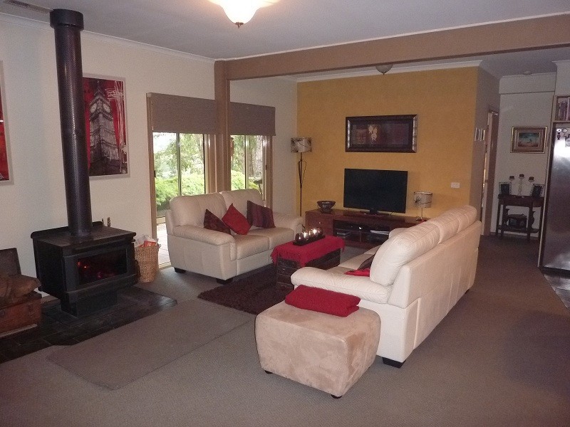 40 Peters Road, Seville VIC 3139
