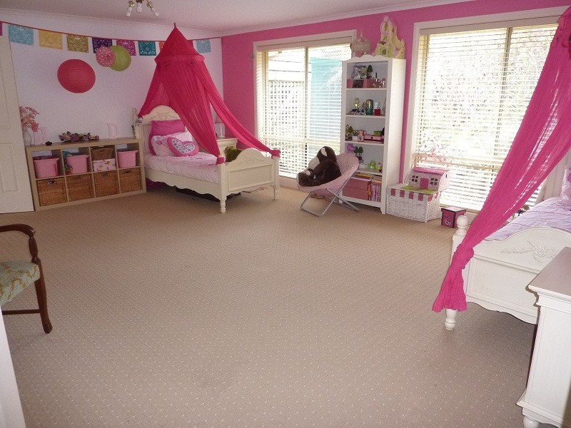 6 Belair Close, Seville VIC 3139