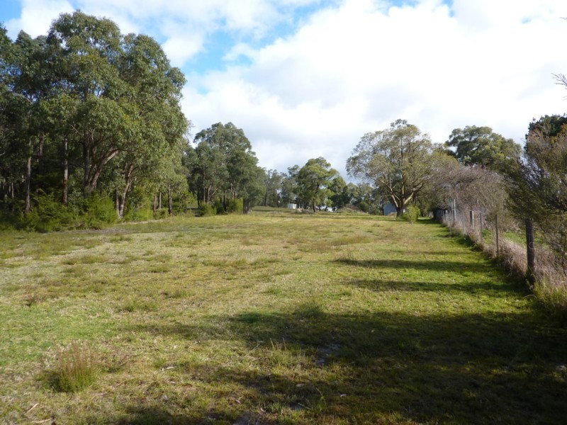 37 Lusatia Park Road, Woori Yallock VIC 3139