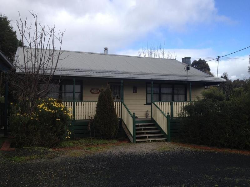 308 Warburton Highway, Wandin North VIC 3139