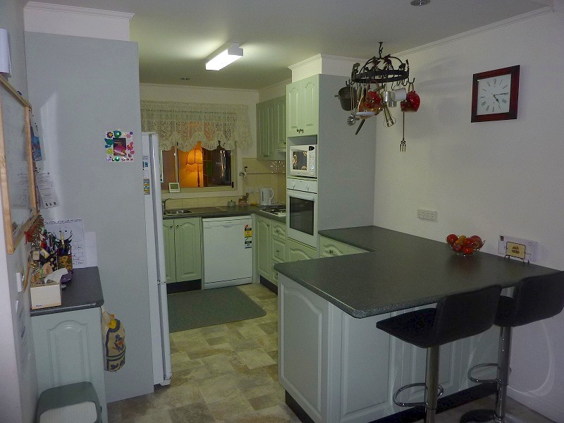 308 Warburton Highway, Wandin North VIC 3139