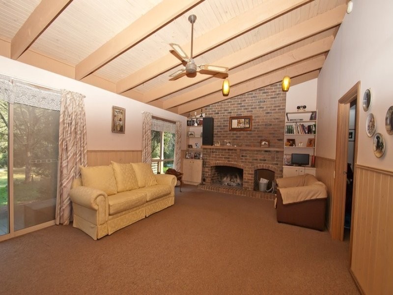 445 Gembrook Road, Launching Place VIC 3139