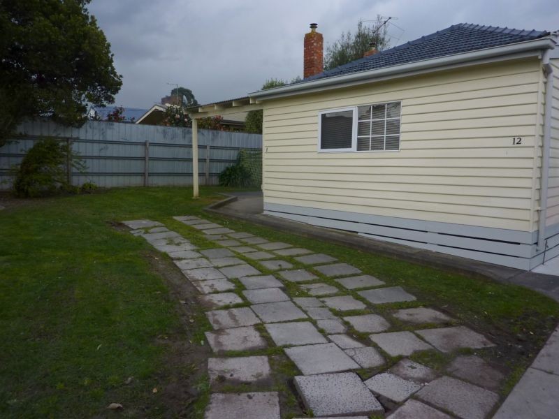 1/12 Deschamps Street, Lilydale VIC 3140