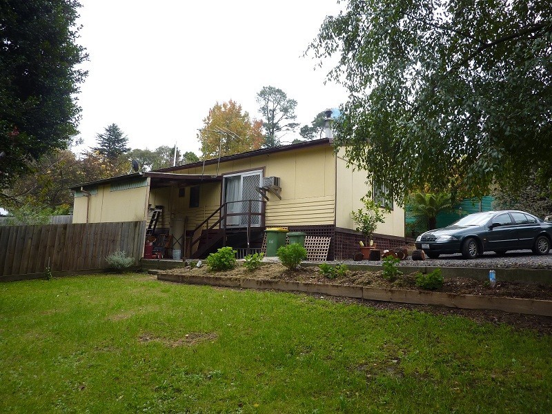 39 Glenvalley Crescent, Seville East VIC 3139