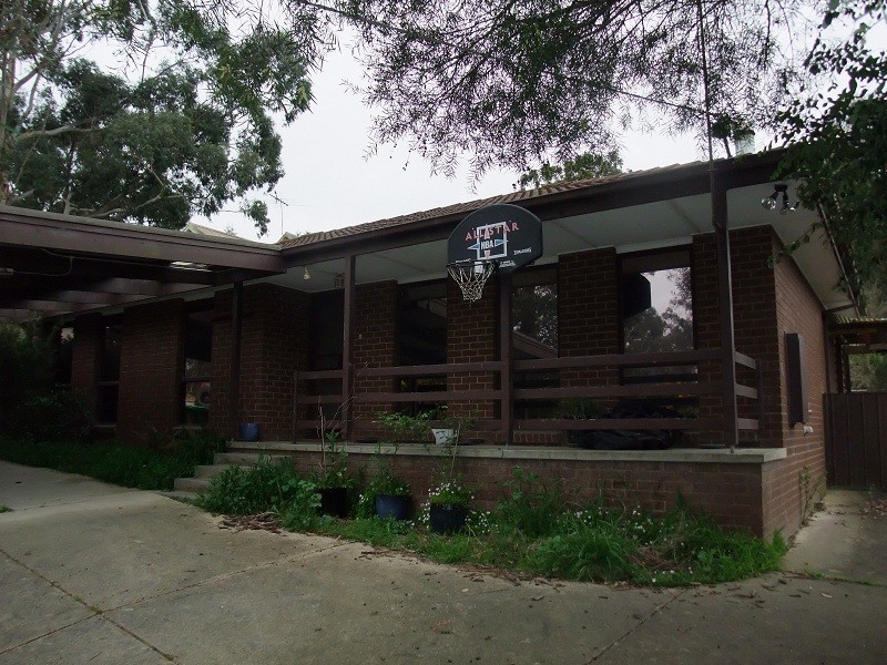 44 Station Road, Seville VIC 3139